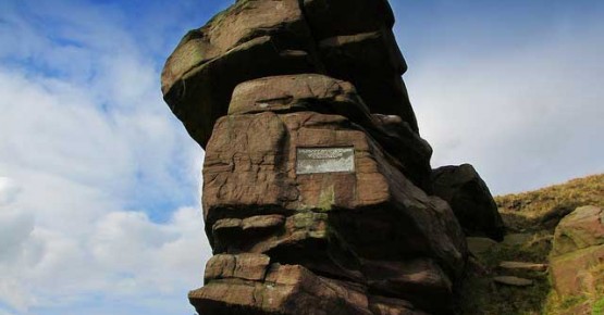 Hanging stone rock on the roaches, Wincle